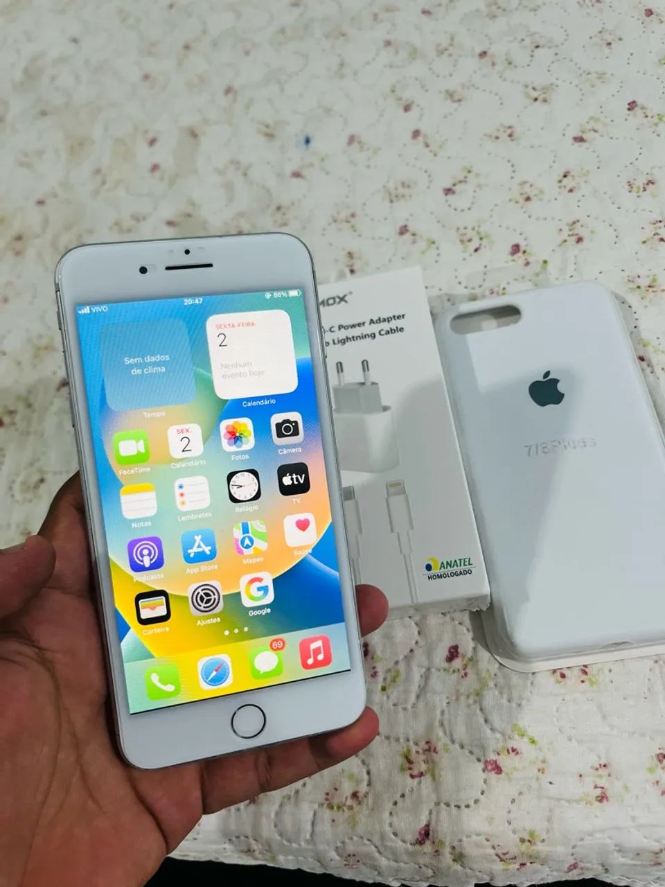 iPhone 8 Plus 64gb pegando perfeitamente - Celulares e Smartphones