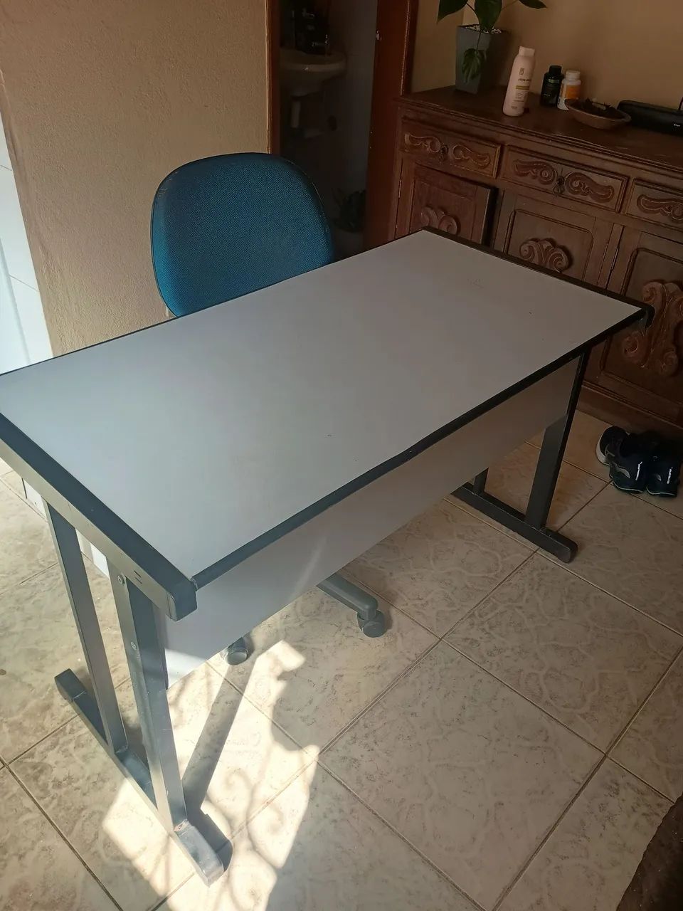 Mesa e cadeira escritório  - Foto 5