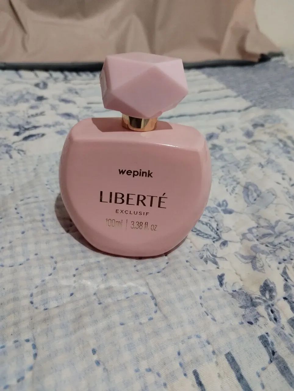  perfume wepink liberté 