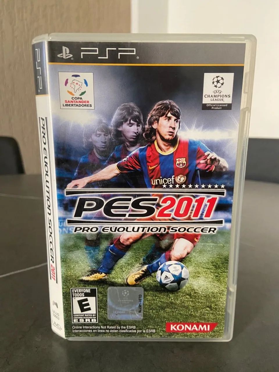 Game PES 2011 para PSP