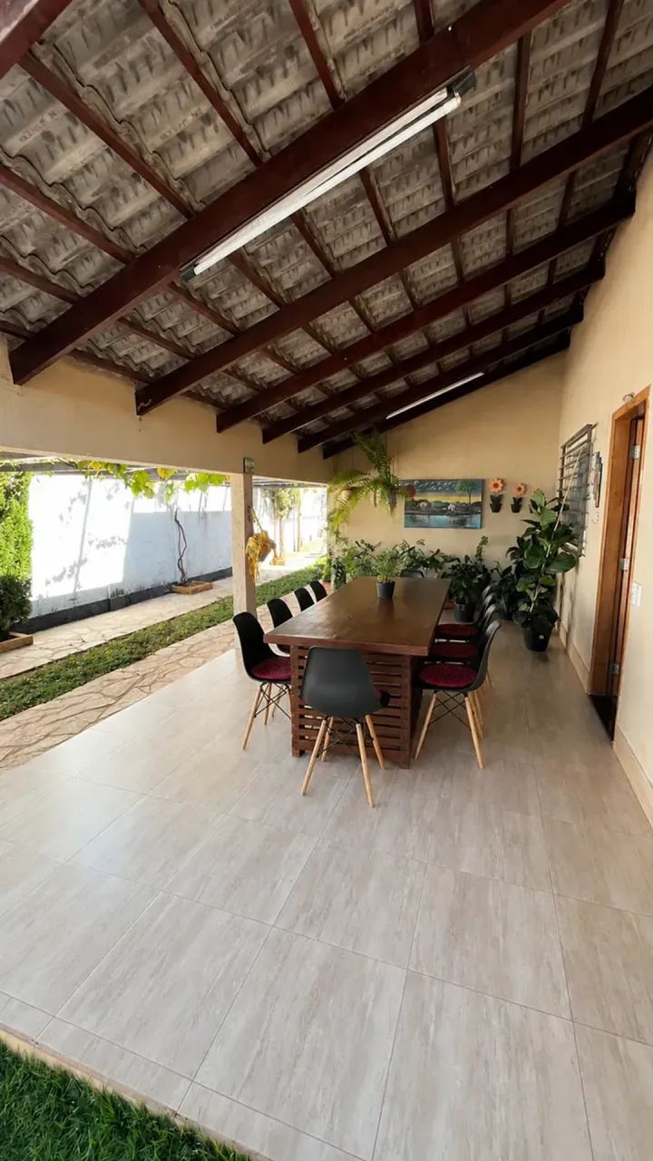 CASA ESPAÇOSA COM 675 m² DE LOTE | JARDIM TODOS OS SANTOS  SENADOR CANEDO - Foto 2