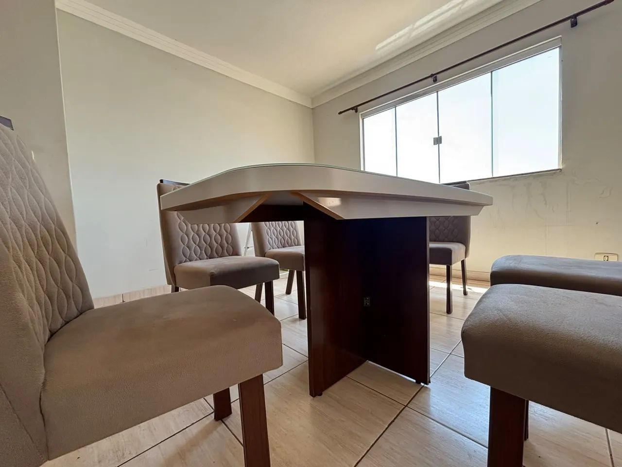 Mesa com 6 cadeiras - Foto 4