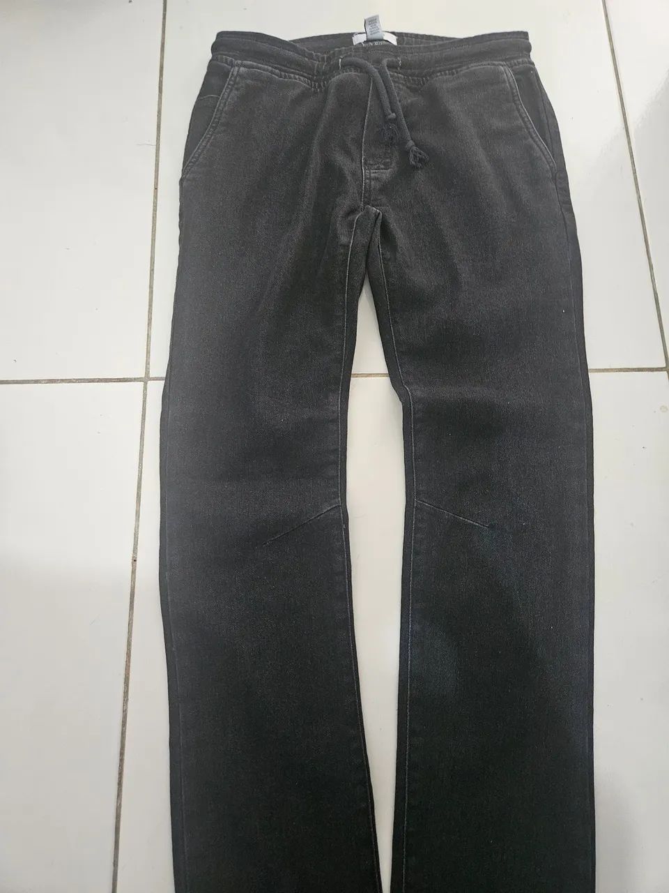 Calça preta forever 21