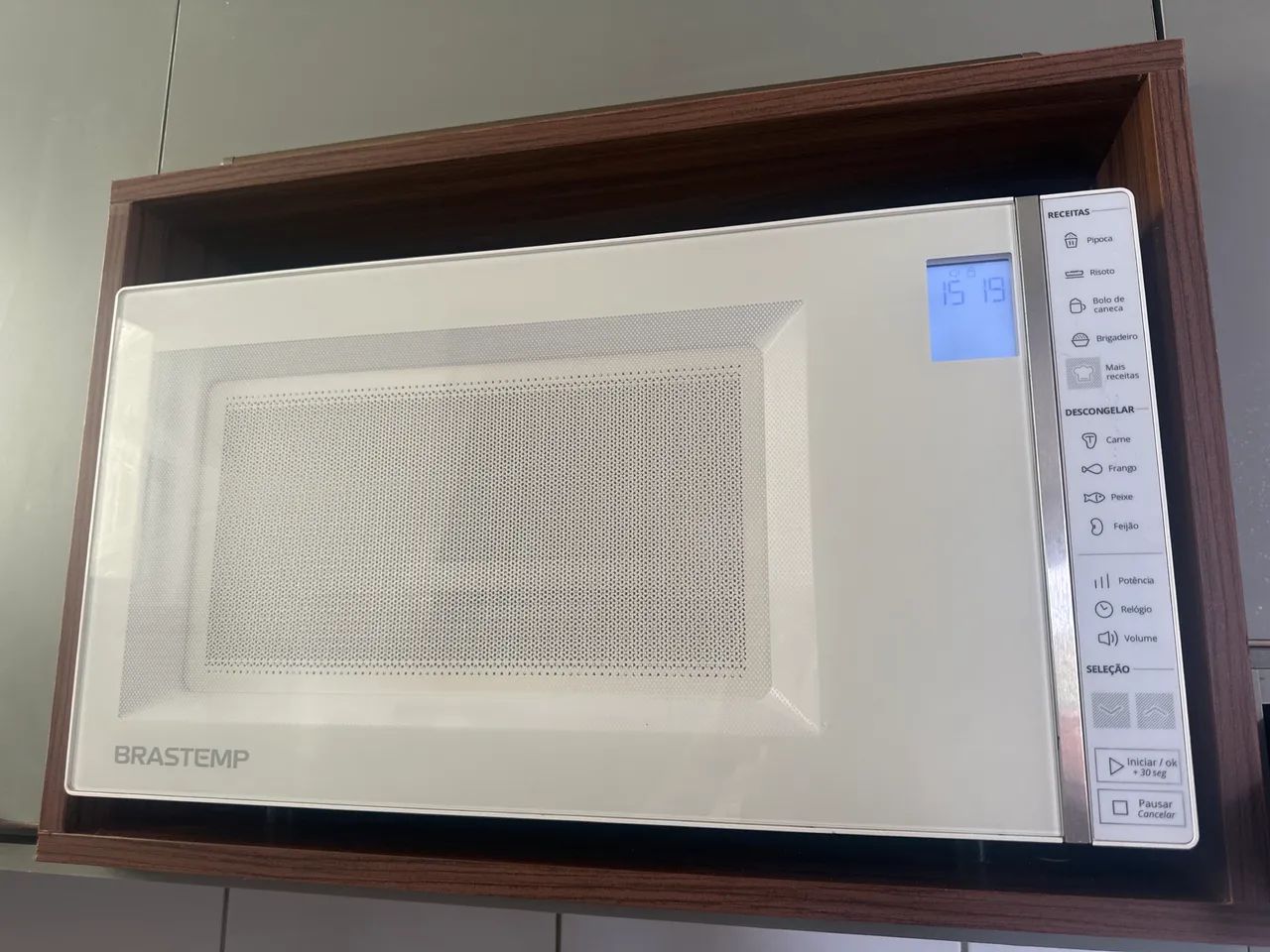 Microondas Brastemp 32L - Foto 2