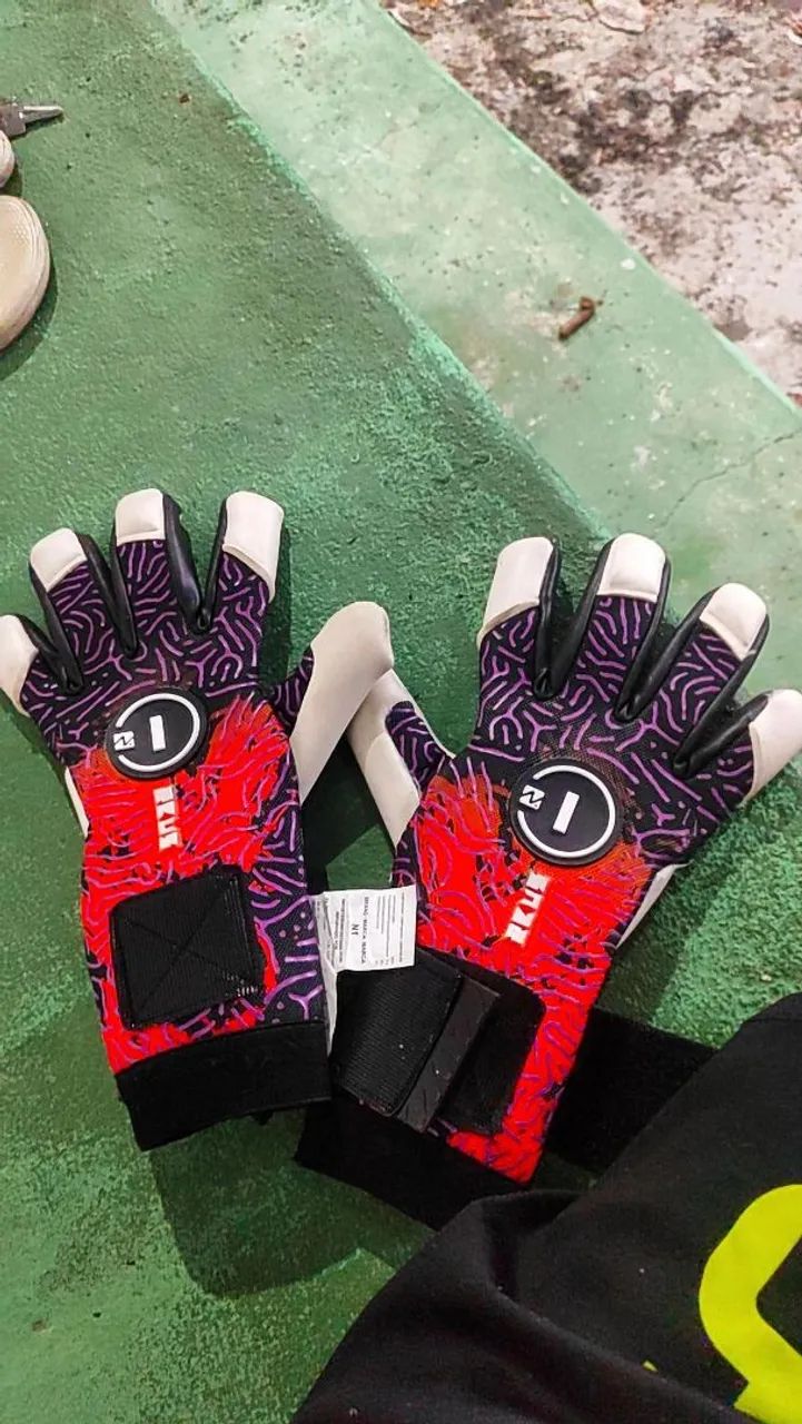 Luva de goleiro 