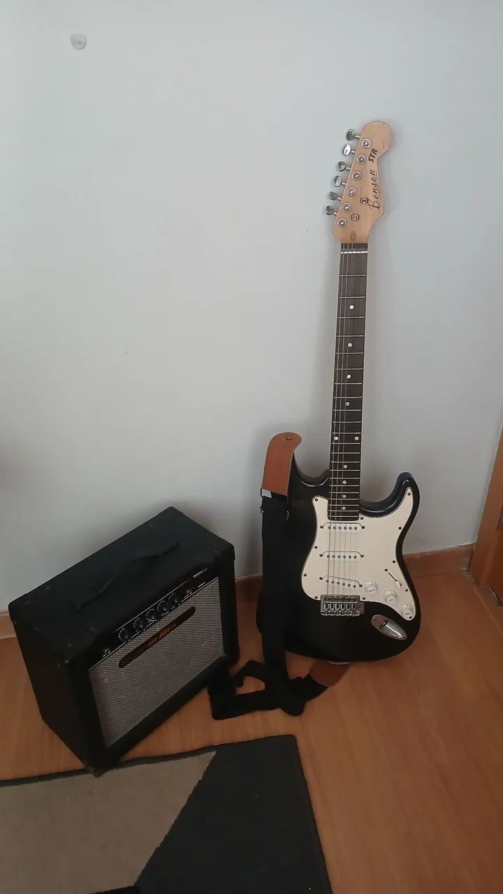 GUITARRA ELÉTRICA COMPLETA ÓTIMO ESTADO
