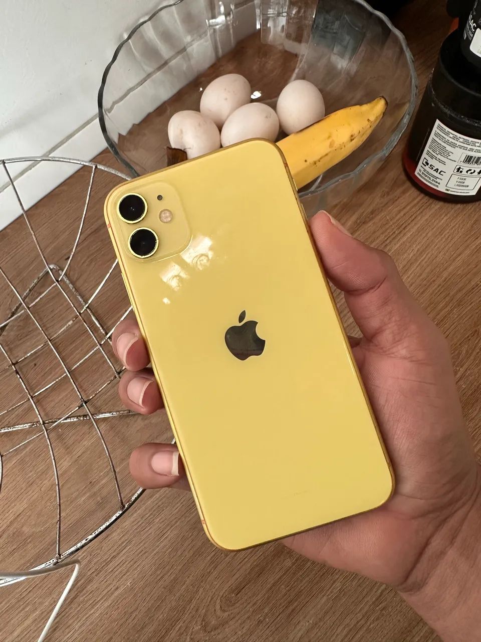 IPHONE 11 SEMINOVO BEM CONSERVADO - Foto 2