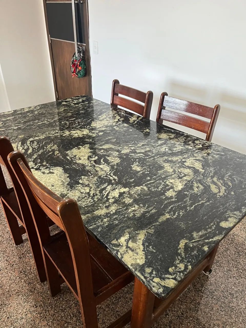 Mesa de jantar de granito e madeira maciça - Foto 3
