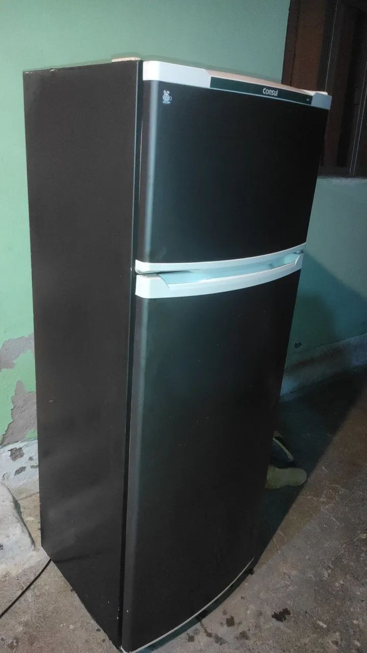 Vendo geladeira funcionando perfeitamente 