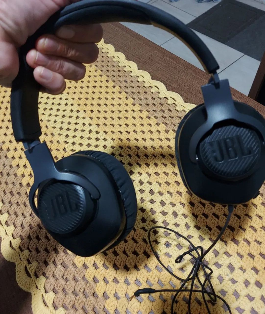 JBL Quantum 100