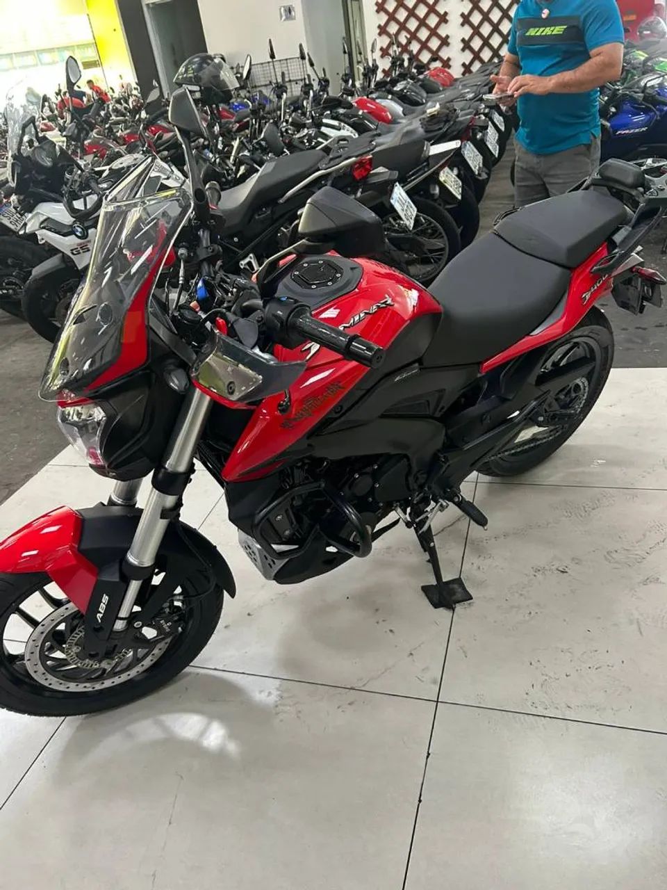 BAJAJ DOMINAR 400 - Foto 2