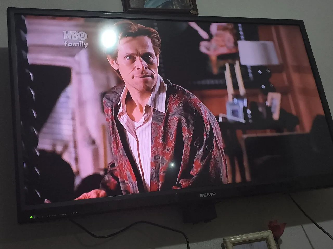 Vende-se uma TV de 39 polegadas de SEMP  - Foto 4