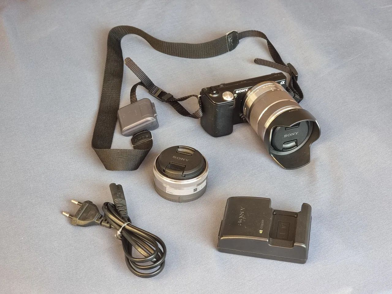 ☆完全動作＆美品☆SONY NEX-5 16mm F2.8 ＃517 Camera Sony Nex 5 com lente 18-55mm e 16mm F2.8 - Câmeras e