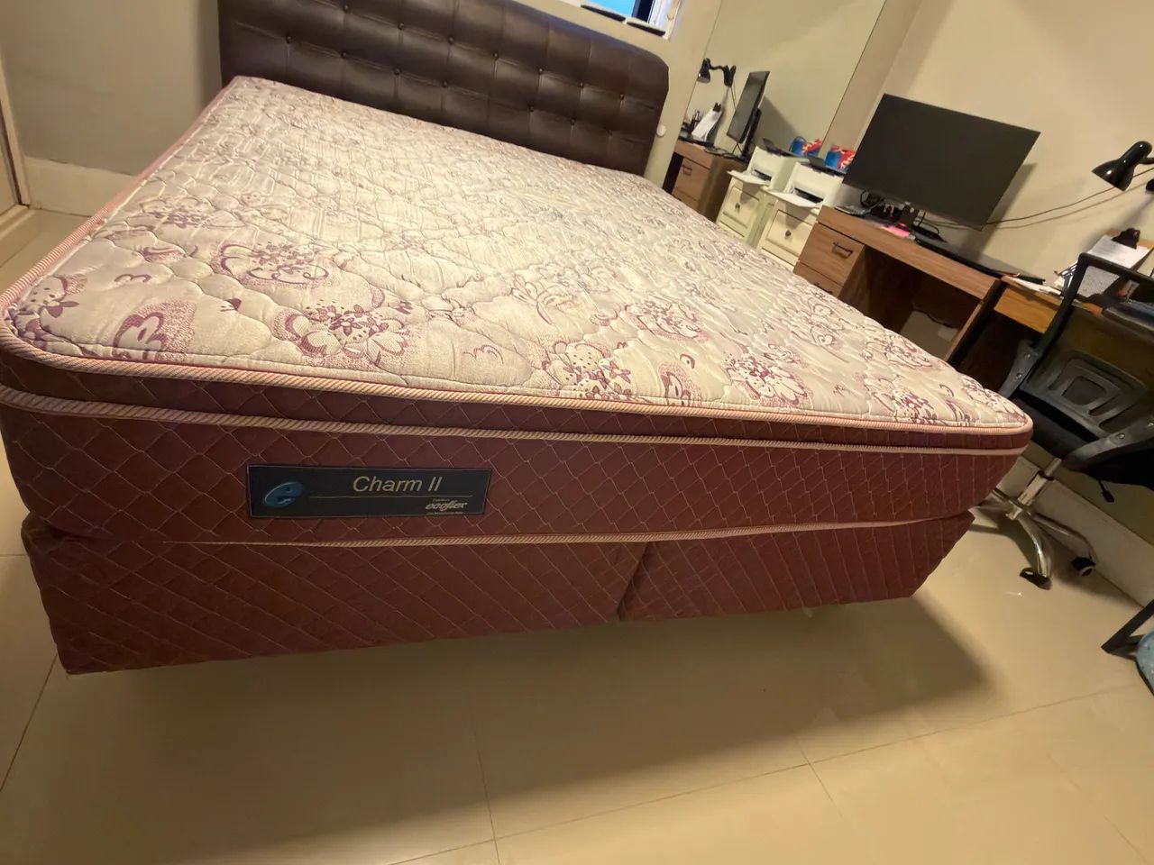 Cama queen para vender 