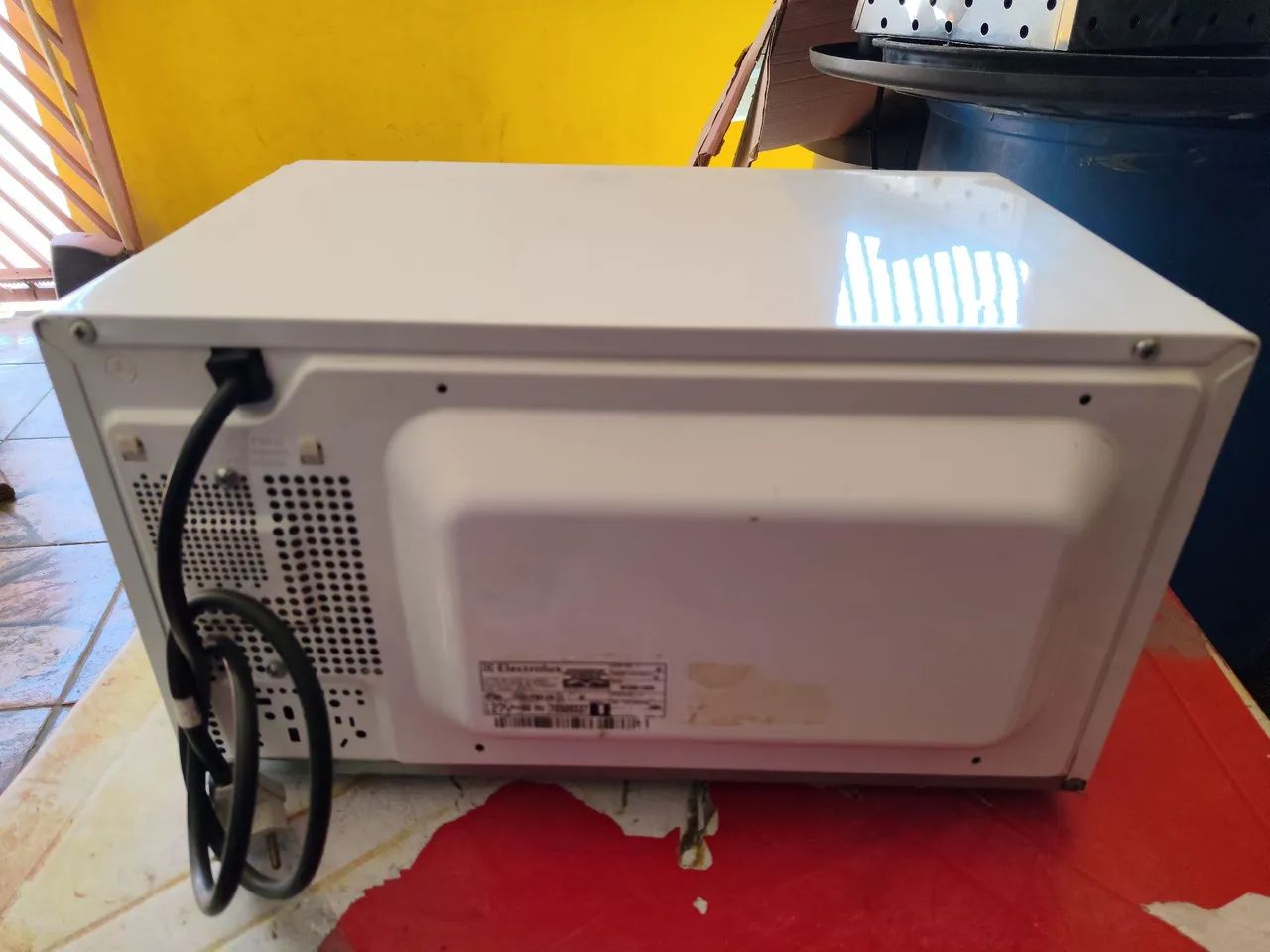 Microondas Electrolux 20L - Foto 5