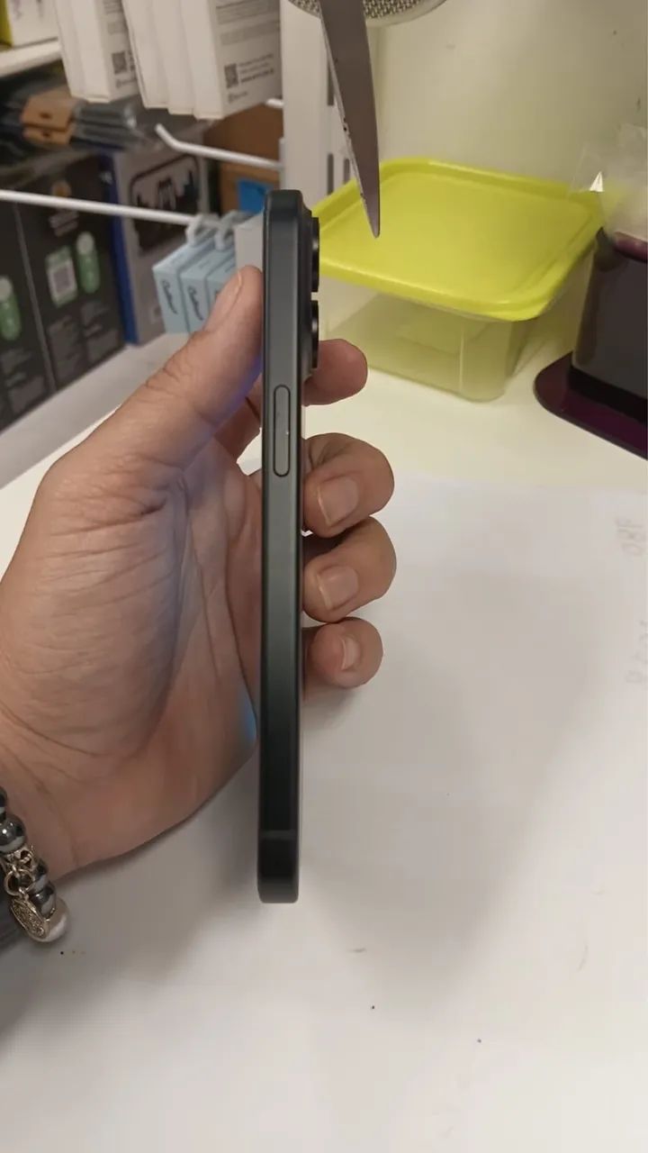 Vendo iPhone 15 256 GB