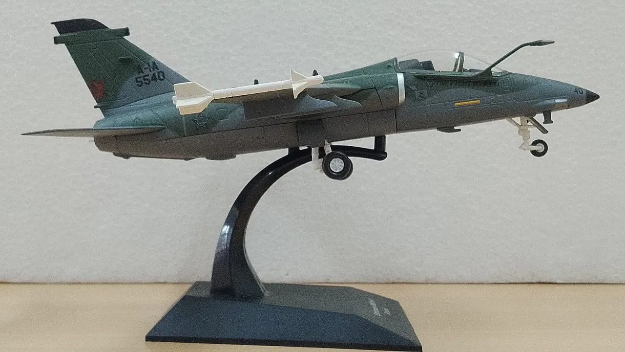 Miniatura avião de combate Amx A1 FAB  - Foto 3