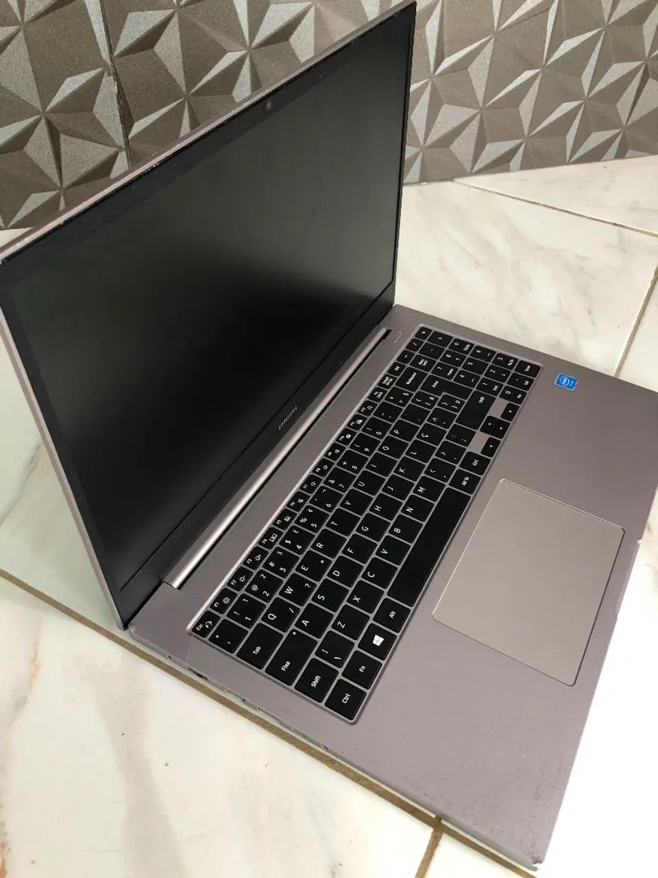Notebook Samsung E20 OPORTUNIDADE! - Foto 2