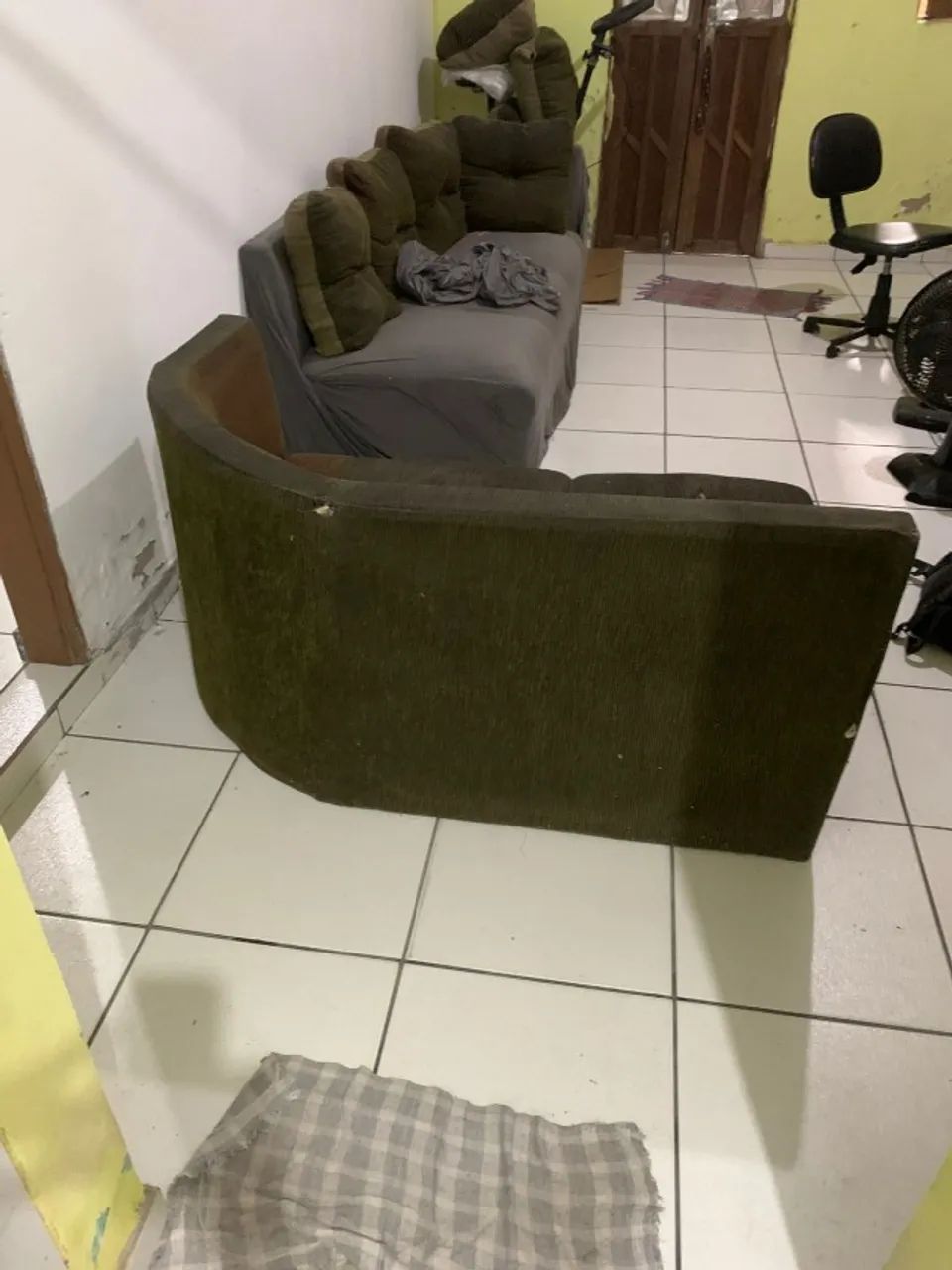 Sofá em L65163269495170124