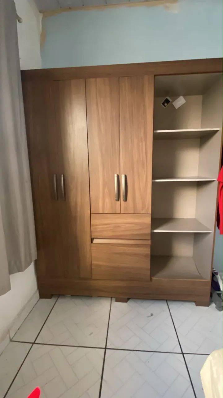 Guarda-roupa 