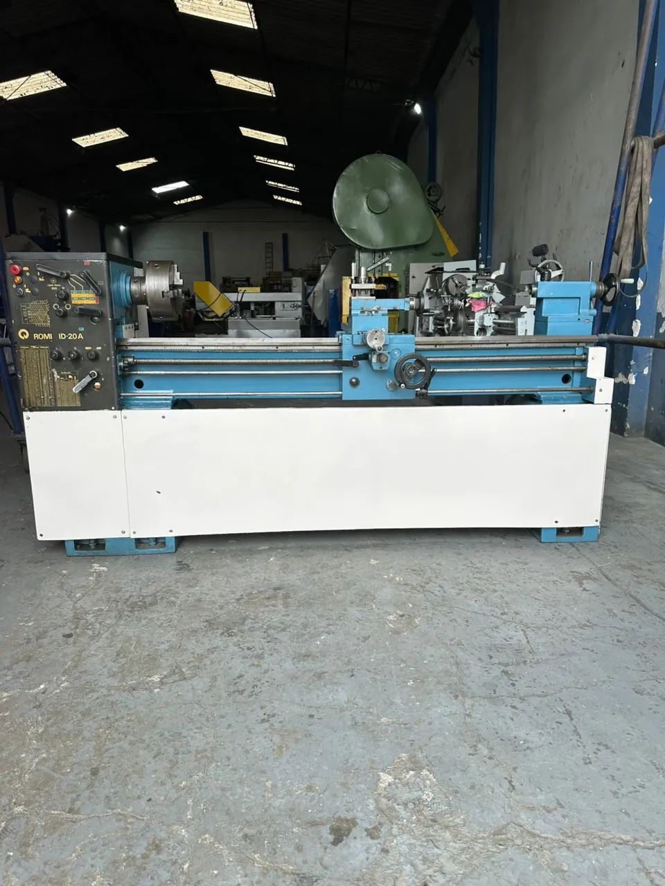 Torno mecânico Romi 400 X 1500 mm - Foto 3