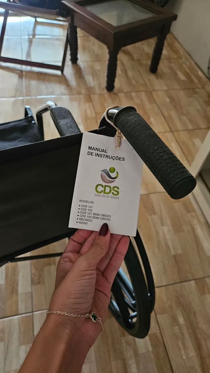 Cadeira de rodas - Foto 2
