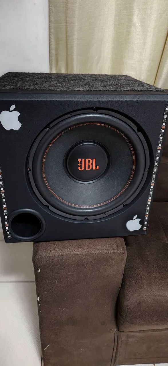 Caixa de grave de 12 polegadas JBL