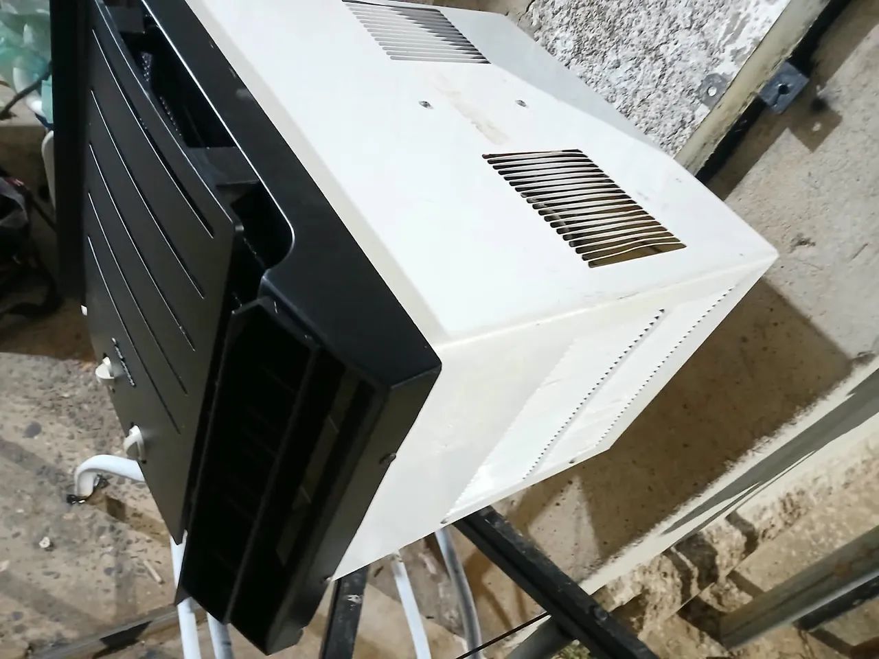 Ar condicionado de janela 7 mil Btus  - Foto 2