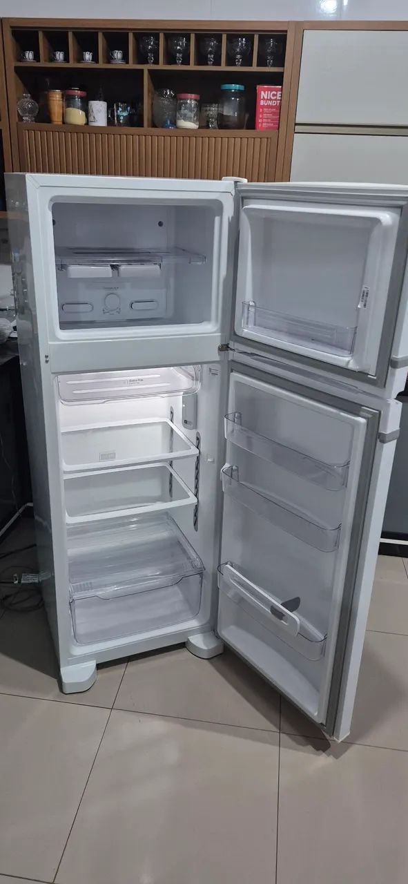 Geladeira Consul 350 litros novinha  - Foto 3