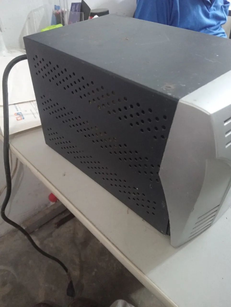 estabilizador de 1500VA - Foto 3