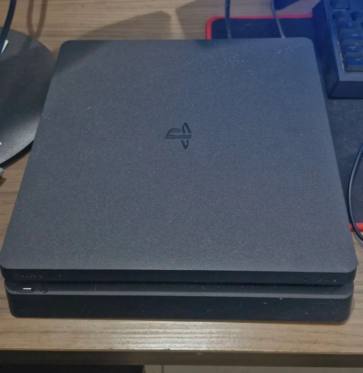 PS4 slim 1TB