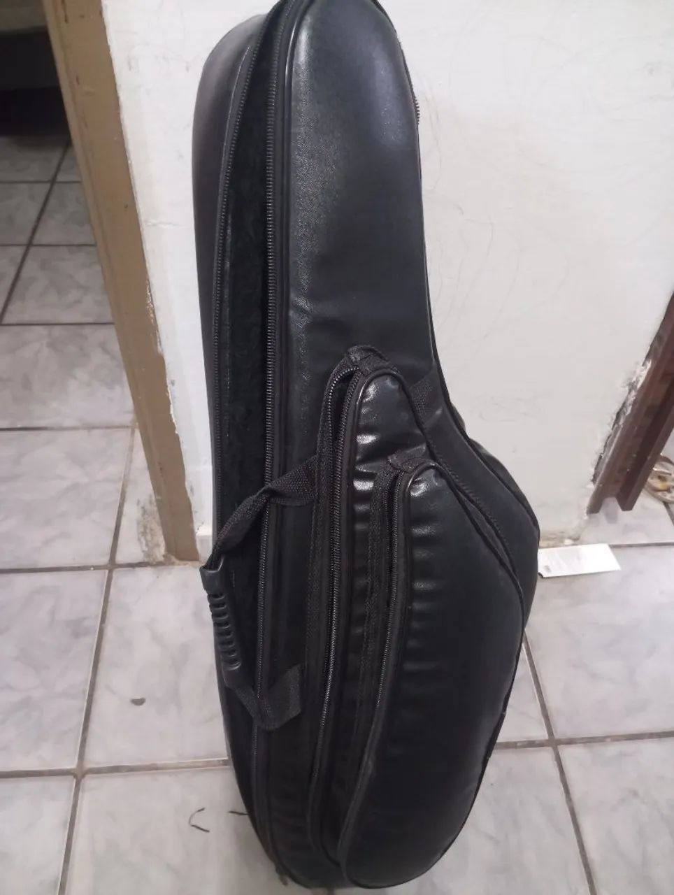 Capa Sax Tenor couro sintético.