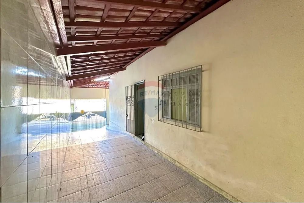CASA A VENDA NO CENTRO DA CIDADE DE ITAMARAJU - Foto 5