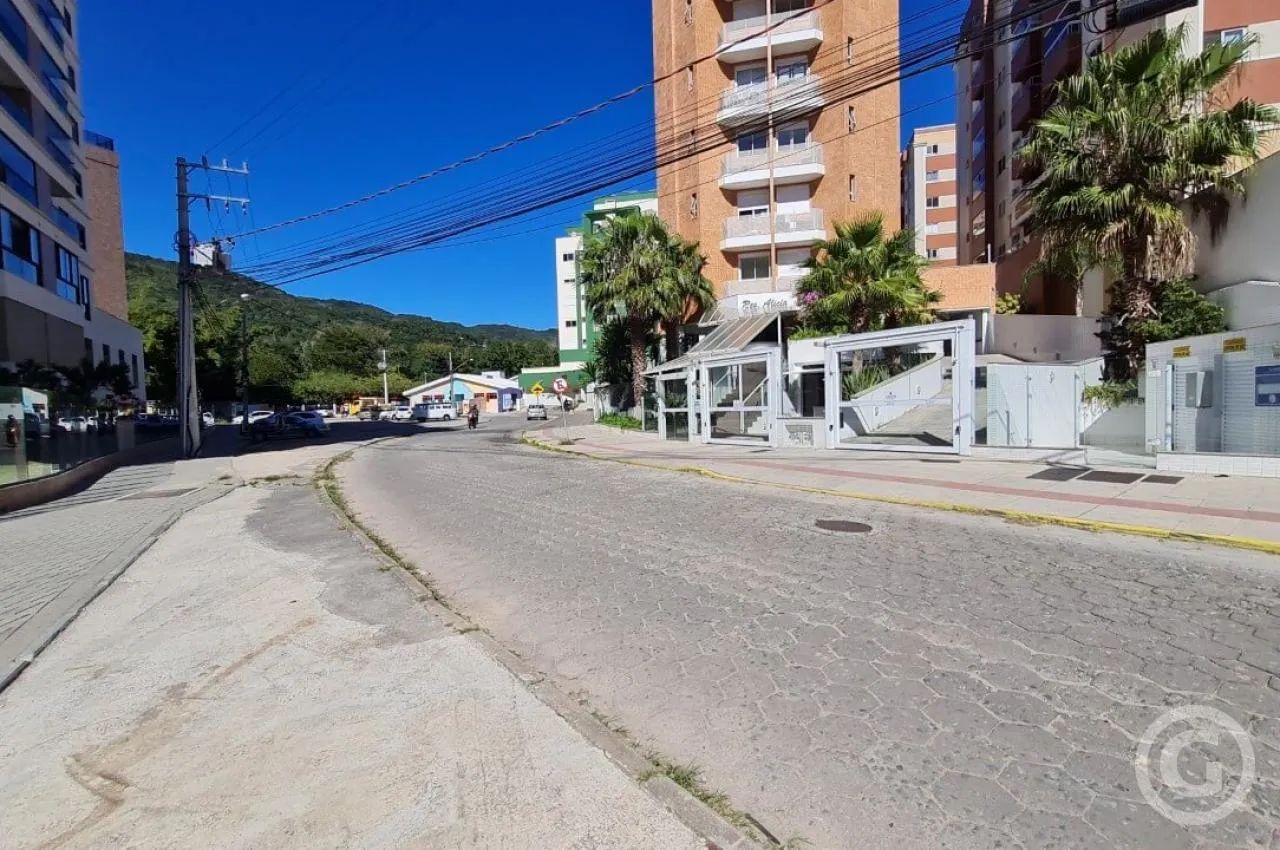 Apartamento de três dormitórios com garagem dupla no Córrego Grande - Foto 3