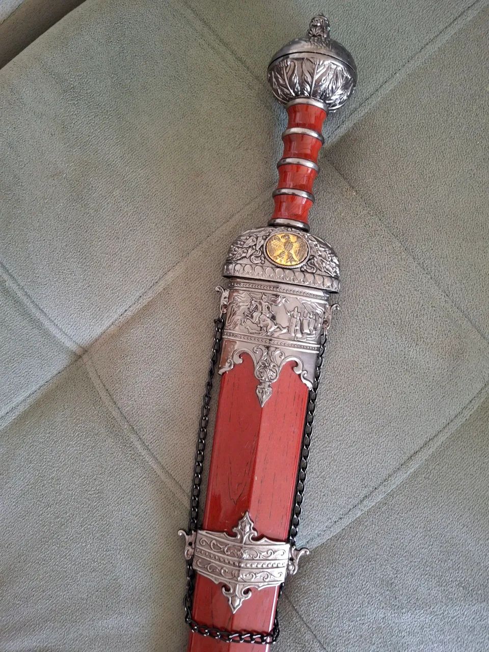 Espada Romana Gladius Decorativa de Coleção - Com Bainha Ornamentada (perfeita) - Foto 4