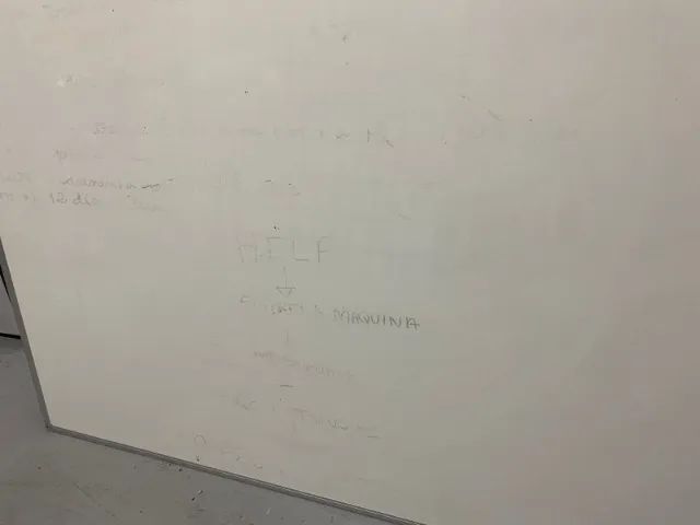 Lousa Branca Com Detalhes No Estado  - Foto 4