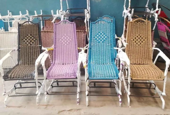 Cadeira de Balanço com Mola | Várias Cores | R$ 270 - Foto 3