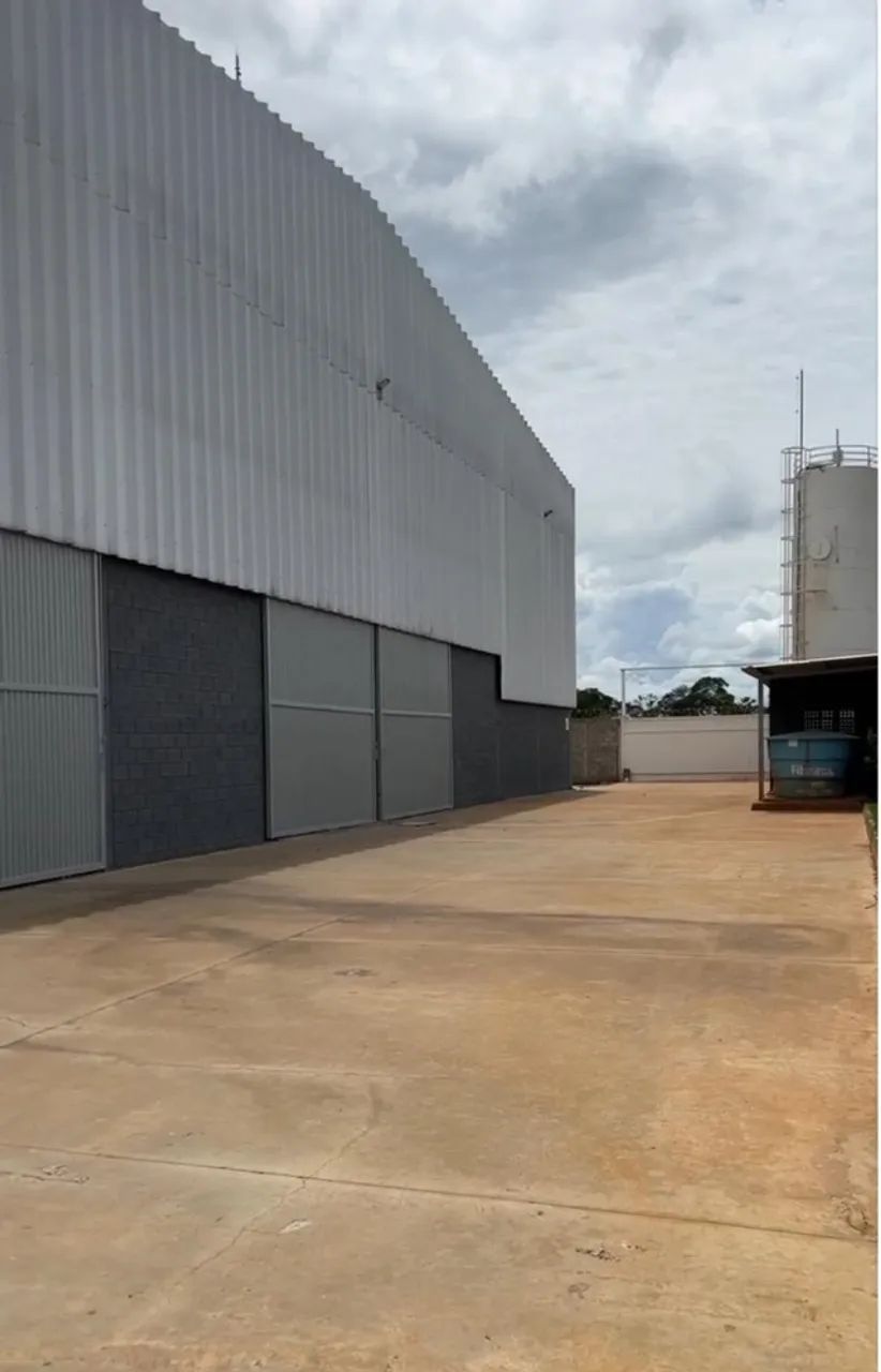 Vendo Galpão 3400m2 em Luziânia - Foto 3