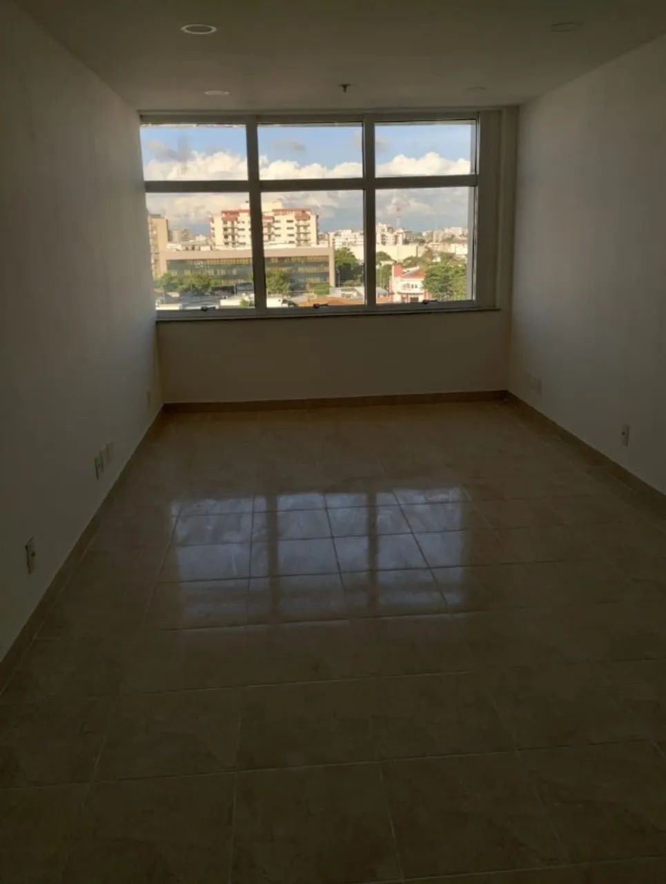 Sala Comercial 30 m² para Alugar no Méier - R$ 800,00 - Foto 3