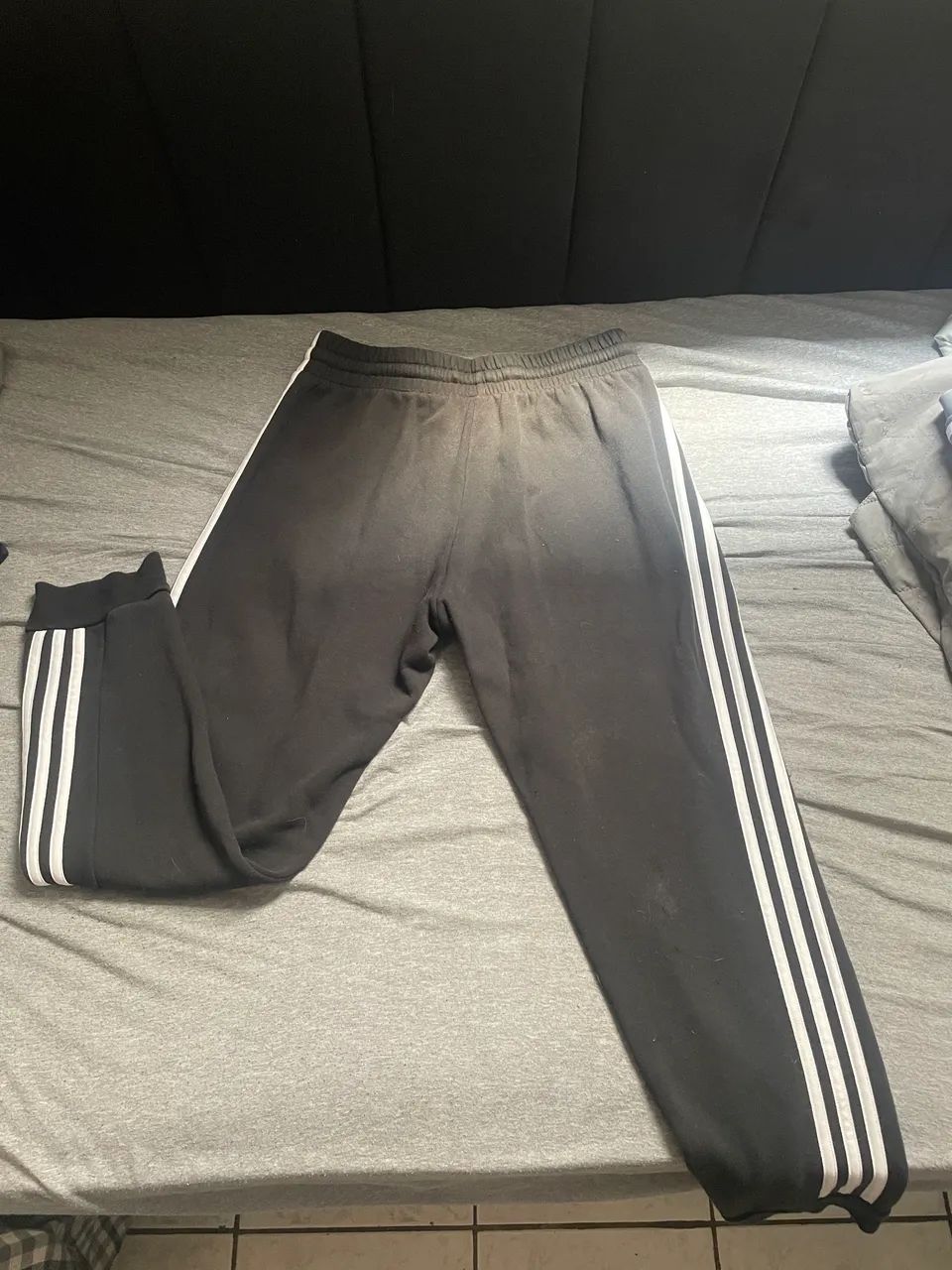 Calça moletom Adidas Original - Foto 2