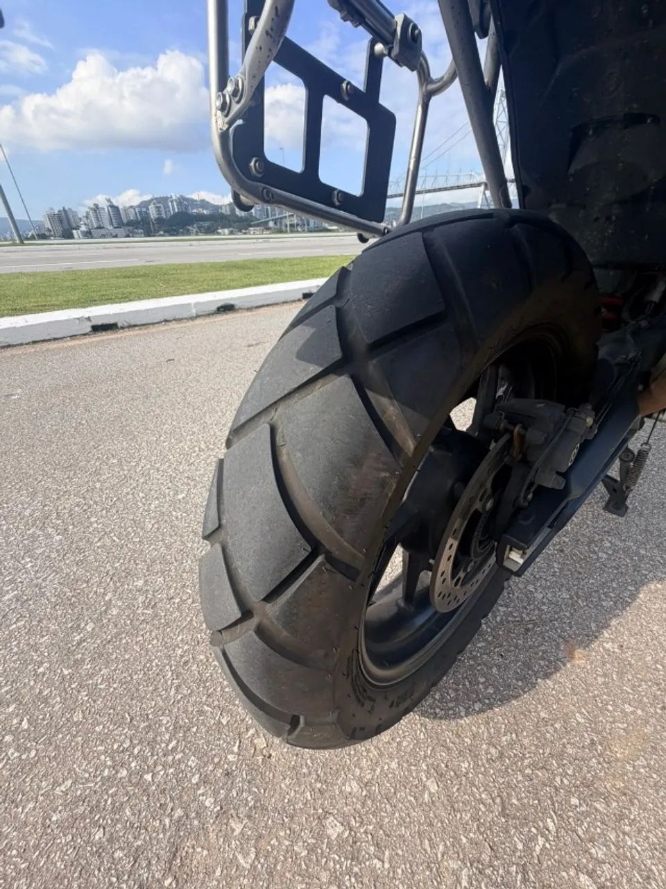 Tiger 900  Branca  - Foto 3
