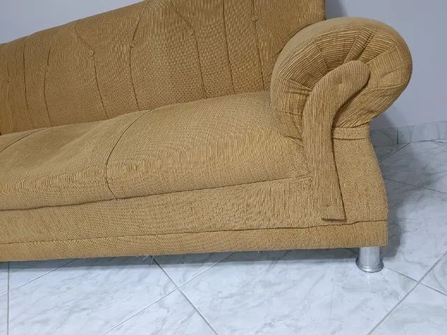 Sofá 3 lugares com molas65104742770435122