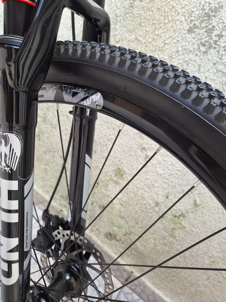 Bicicleta GTA aro 29 - Foto 2