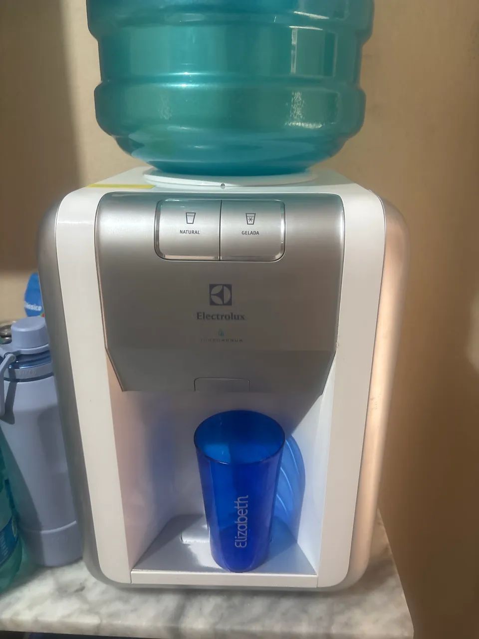 BEBEDOURO ELECTROLUX (PEQUENO DEFEITO) mas FUNCIONA NORMALMENTE!!