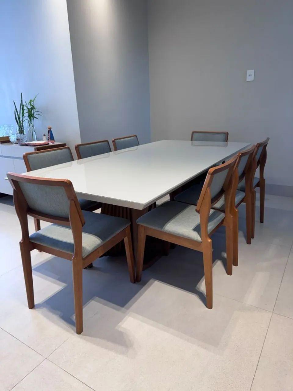Mesa de Jantar elegante com 8 lugares (mesa e cadeiras)  - Foto 2