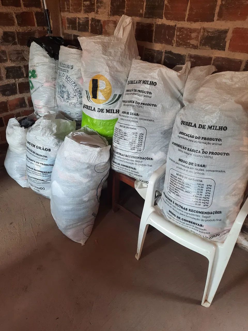Vende-se 8 Sacos de Roupas Usadas  - Foto 3