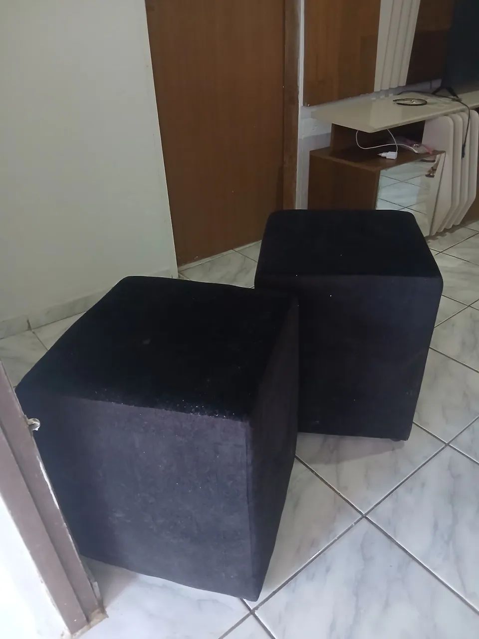 Sofá L +2 puff para sentar de brinde  - Foto 4