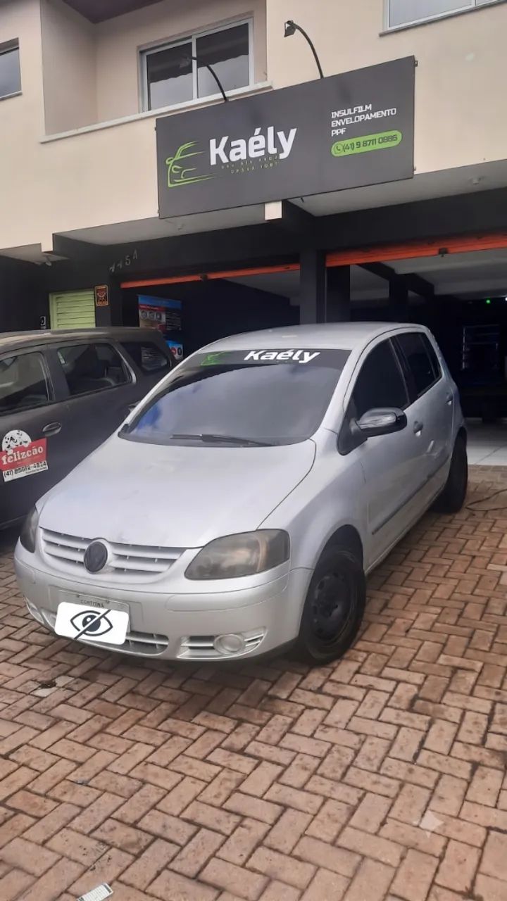Volkswagen Fox Fox Plus 1.0Mi/ 1.0Mi Total Flex 8V 4p 2005