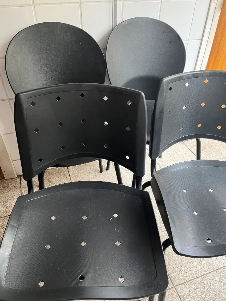 Cadeiras escritório novas