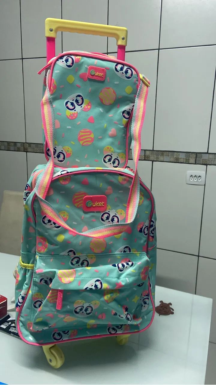 Mochila com Rodinhas e Lancheira Puket  - Foto 2